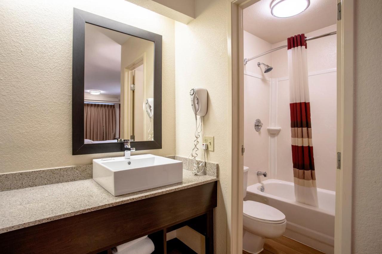 Red Roof Inn Plus+ Pittsburgh East - Monroeville Extérieur photo