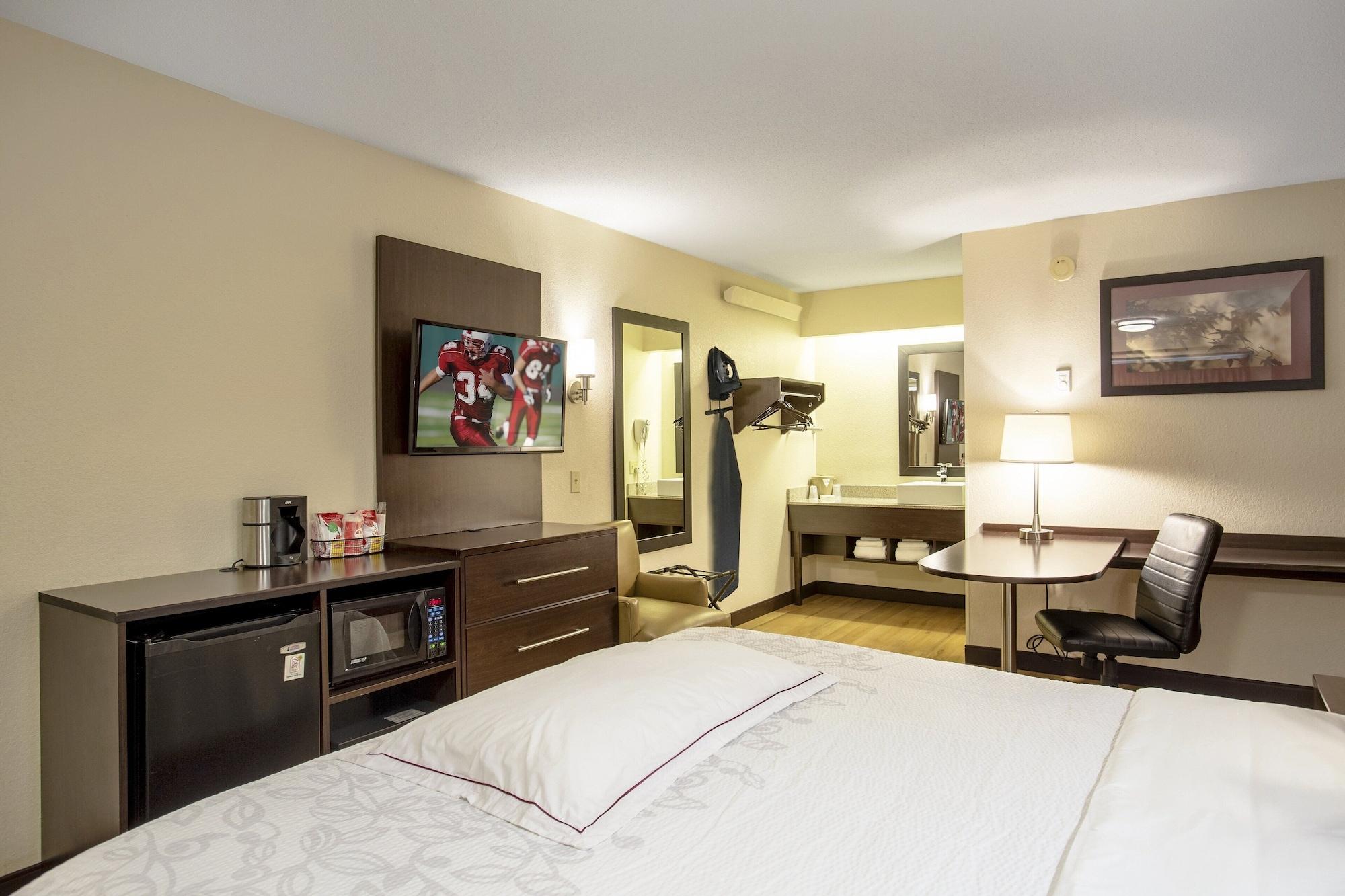 Red Roof Inn Plus+ Pittsburgh East - Monroeville Extérieur photo