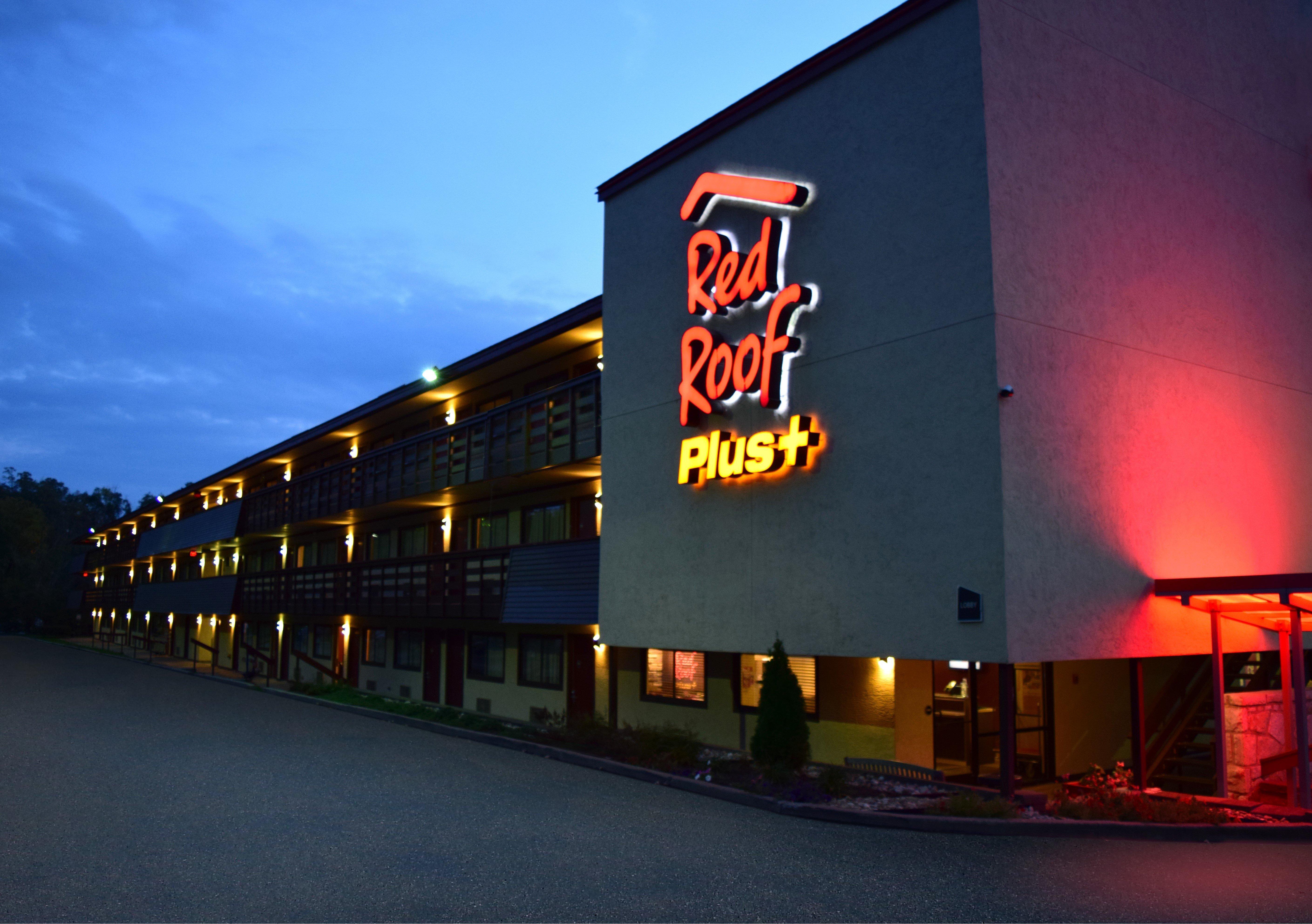 Red Roof Inn Plus+ Pittsburgh East - Monroeville Extérieur photo