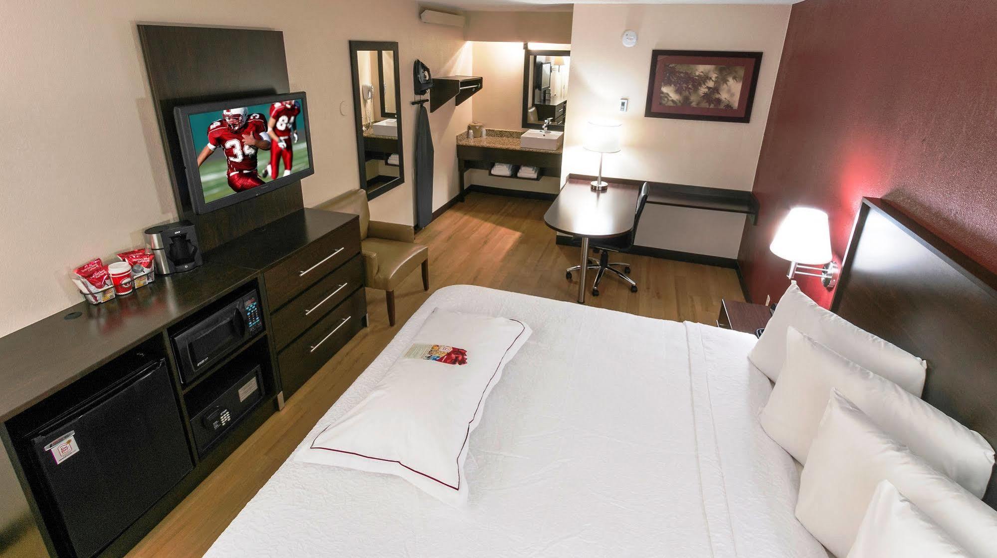 Red Roof Inn Plus+ Pittsburgh East - Monroeville Extérieur photo